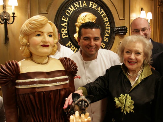betty-white-cake.jpg