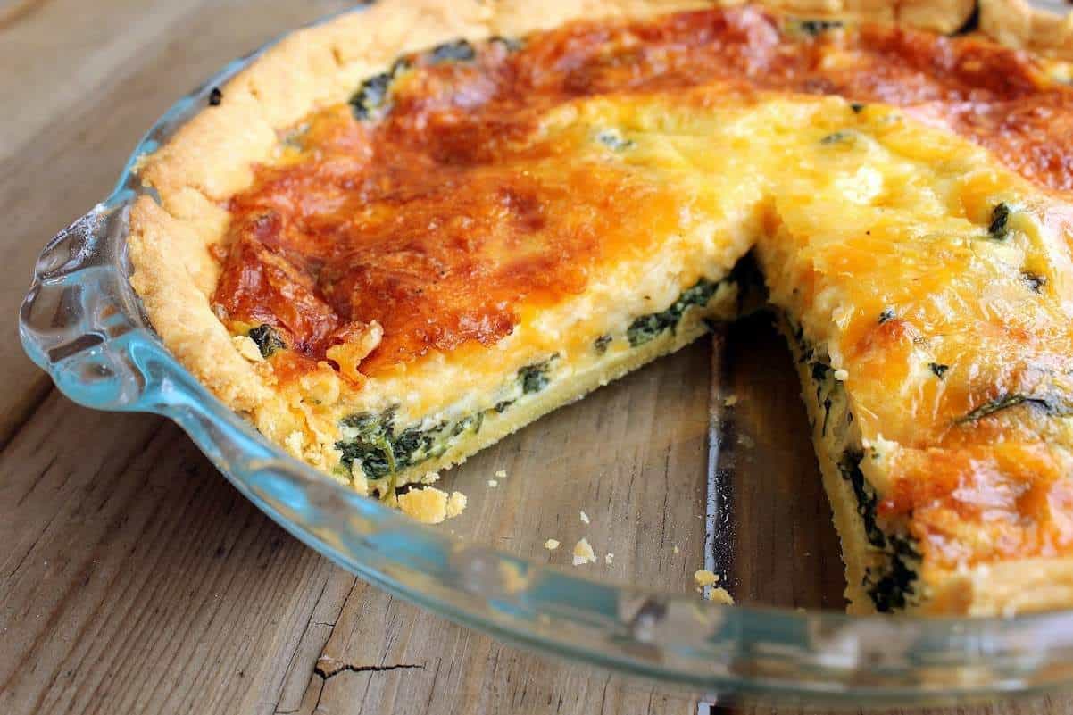 Spinach-Quiche-with-cornmeal-crust-2.jpg
